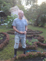 walter-in-garden